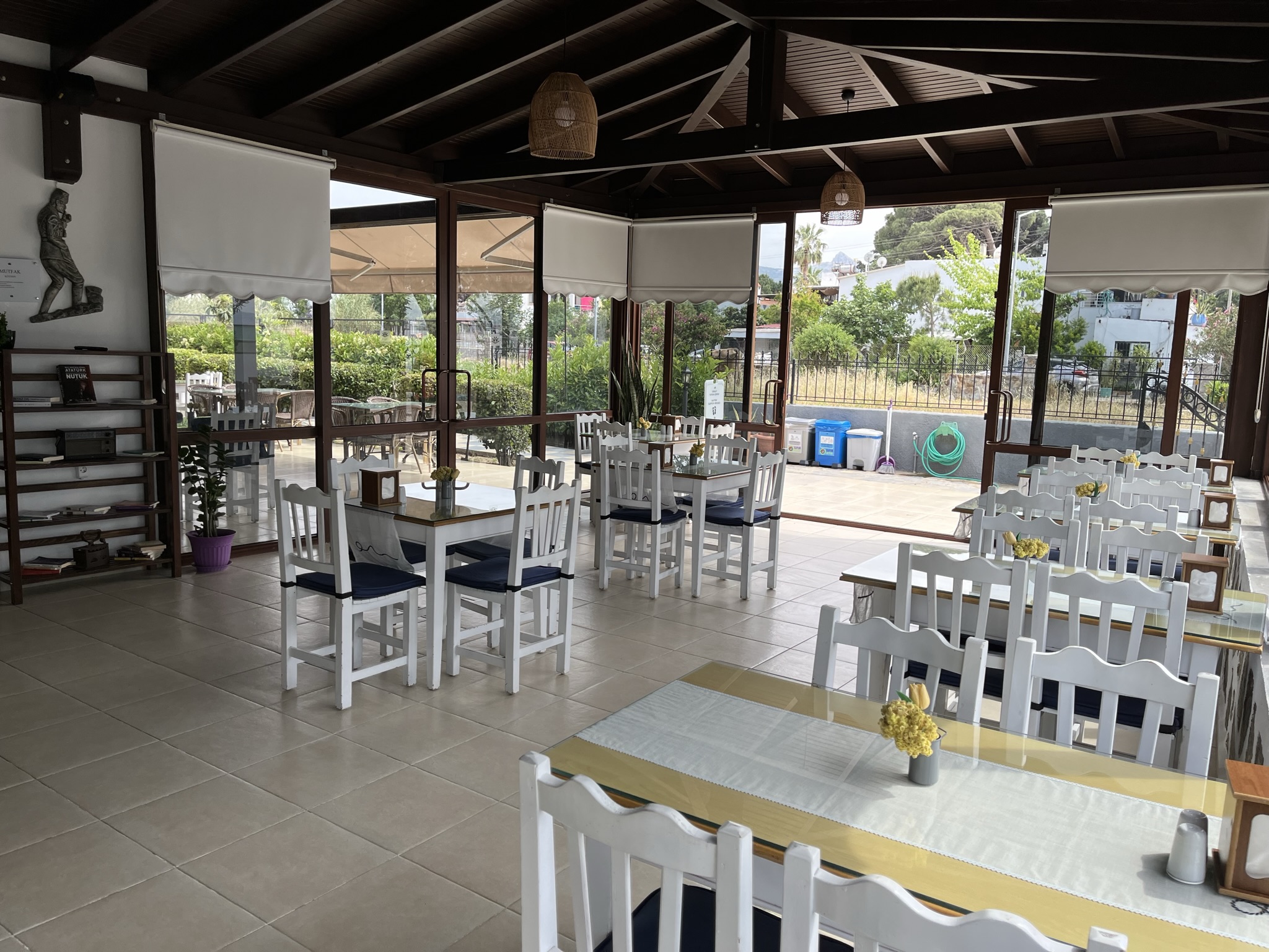 Breakfast Room